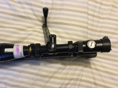 Hola vendo visor por no usar 
Tiene un pequeño roce  en la tapa de la pila que no afecta al funcionamiento 00