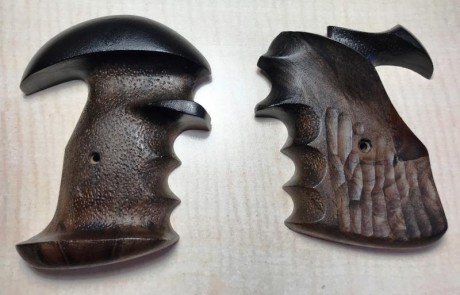 Cachas anatómicas para diestro sin estrenar para revolver Smith & Wesson 586. 35 EUROS INCLUIDO EL 01