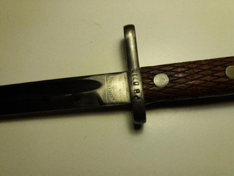 Vendo esta bayoneta de mi colección. Es del modelo  1913 , conocida como  "La Larga" .
Está 11