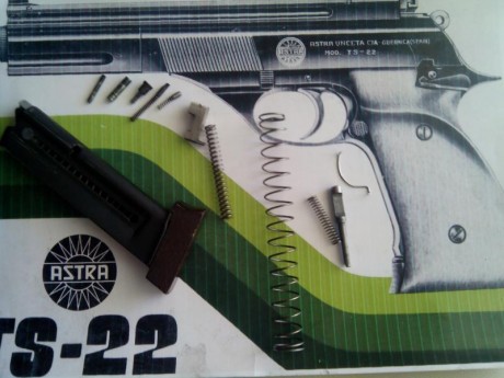 Con esta pistola subí a segunda, en perfecto estado de uso sin interrupciones, cachas ambidiestras, 2 11