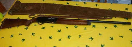 Buenos días, vendo Escopeta benelli sl 121 semiautomática en impecable estado, con su maletín original 10