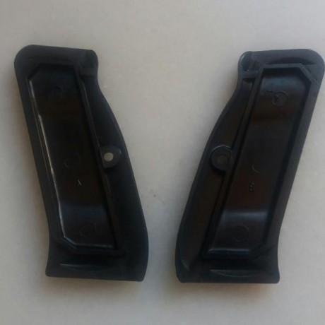 Pongo a la venta unas cachas originales de pistola CZ 75 BD.
En perfecto estado, como nuevas.
40 € las 01