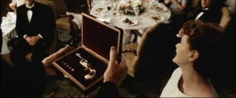 Compañeros,

En vista de las ganas de algunos (Elcafe, Wilcow, Vrakk, etc) por adivinar armas de películas 70