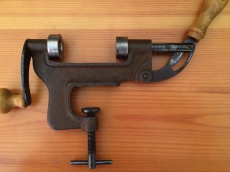 Vendo escopeta Ignacio Ugartechea Mod. 30 del calibre 28. Probada a 1.000 kg. Culata original terminada 60
