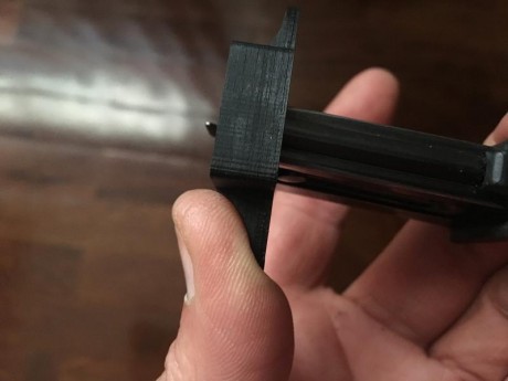 Cachas para 1911 se pueden hacer con diferentes colores y logos 
  Aclaro de momento tememos unos cuantos 91