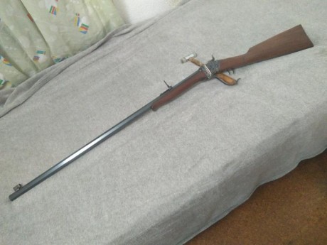 Vendo un rifle sharps de competicion, calibre 45/70, cañon octogonal pesado de 86cm (34"), es de 02