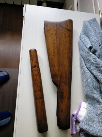Hola compañeros, tengo intención de meterle mano a la culata de mi rifle y acabarla al aceite...
 Quiero 40