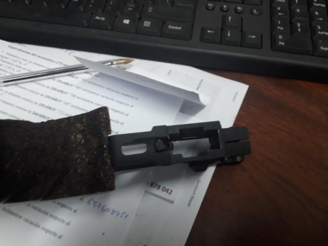 Hola,como he dicho, vendo el armazón y la cacha de una GSP. Tiene sis años pero esta bastante bien, pido 12