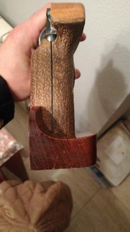 Buenas tardes compañeros.
Pongo a la venta un revólver Llama Comanche II de 4" con cacha anatómica 00