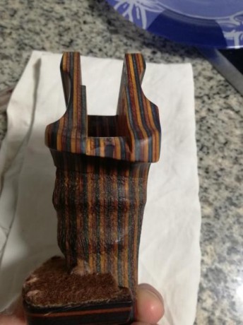 Vendo cacha RINK prácticamente nueva. Lo que veis en el talón es un fieltro que le puse porque la compré 11