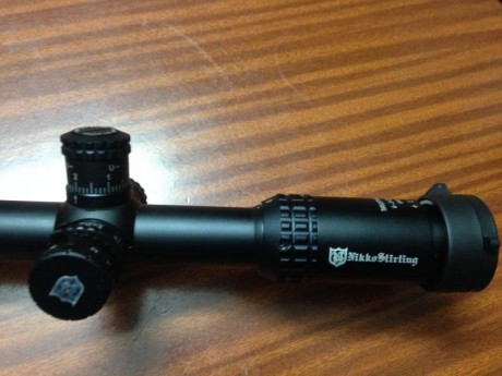 Vendo visor Nikko Stirling de 6-24x56 retícula half mil dot iluminada , nuevo a estrenar. Precio 275€ 00