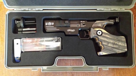 Vendo Pistola Walther SSP.
Soy el 2º dueño y apenas la he utilizado.
Empuñadura Talla M. 
Juegos de muelles 02