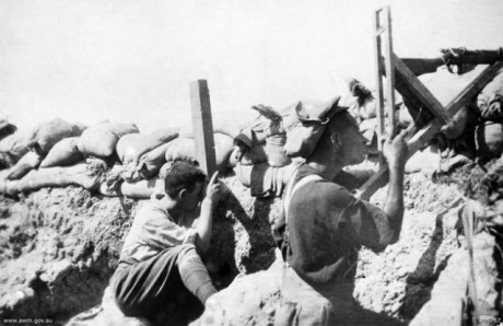 Agujeros de ratas, snipers holes, troneras o como le quieran llamar. Francotirador urbano el reto insuperable.

Un 40