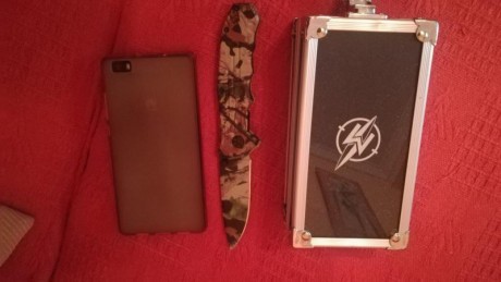 Se vende navaja de camuflaje nueva, con caja acolchada. Lleva mimetizada hasta la hoja.
25 €. 00