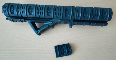 Buenas noches. 

He vendido un rifle CETME C y me quedan sin vender dos accesorios para el mismo (que 22