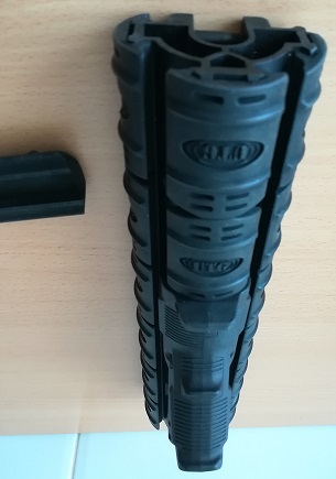 Buenas noches. 

He vendido un rifle CETME C y me quedan sin vender dos accesorios para el mismo (que 32