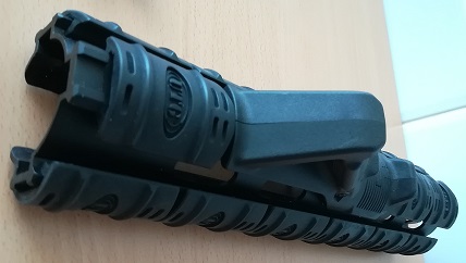 Buenas noches. 

He vendido un rifle CETME C y me quedan sin vender dos accesorios para el mismo (que 31