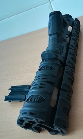 Buenas noches. 

He vendido un rifle CETME C y me quedan sin vender dos accesorios para el mismo (que 30