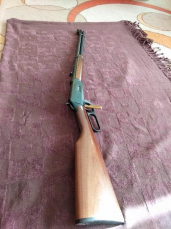 En buen estado, funciona perfectamente. Está en Parla, 400 Euros. 01