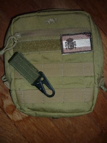 Vendo este  pouch  de la casa alemana Tasmanian Tiger (la mayoria ya sabeis la calidad de este fabricante), 01