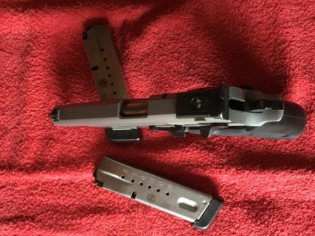Hola a todos .
Por cese de actividad pongo a la venta las armas cortas que poseo. Como es natural también 80