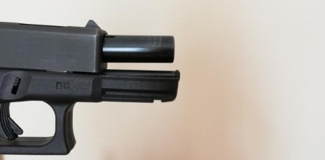 Vendo GLOCK 19C de 3 GEN, está muy bien cuidada, pocos tiros. Caja original y dos cargadores. Guía A. 00