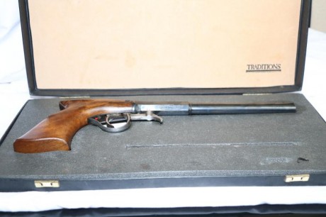 -Vendo Underhammer de ARDESA, calibre 40, con muy poco uso
-Magnifica precisión
-Precio 490 €, con portes 01