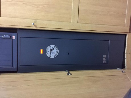 Hola
Por cese de actividad pongo en venta el material de que dispongo. Todo en perfecto estado de conservación 162