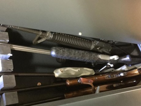 Hola
Por cese de actividad pongo en venta el material de que dispongo. Todo en perfecto estado de conservación 160