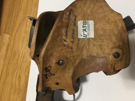 Hola compañeros, pues eso compro cacha para pistola de libre Toz 35 talla M
Un saludo  :apla: 31