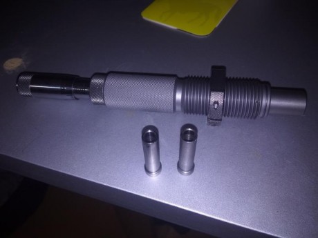 Vendo posicionador micrometrico hornady, prácticamente sin estrenar como se ve en las fotos,vale para 00