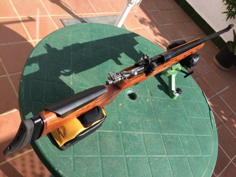 Vendo precioso rifle calibre 6,5x55 sueco:
Cañon grueso Schultz & Lanser, Culata Sauer y acción Mauser 02