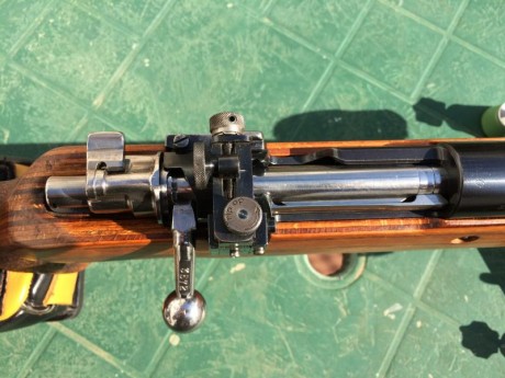 Vendo precioso rifle calibre 6,5x55 sueco:
Cañon grueso Schultz & Lanser, Culata Sauer y acción Mauser 01
