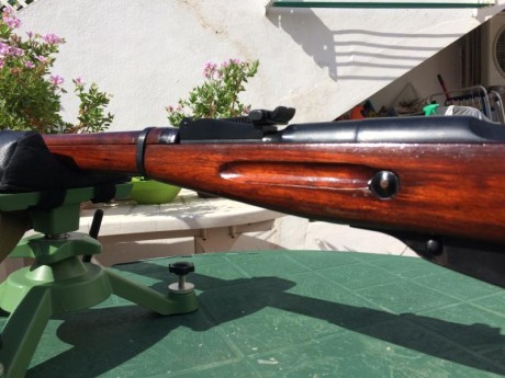 Precioso rifle Mosin Nagant, calibre 7,62x54R, estupendo estado y madera restaurada con barniz alemán 01