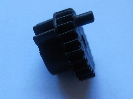 Hola.
Alguno me puede indicar donde puedo encontrar la pieza de la foto?
Es un engranaje de una pistola 01