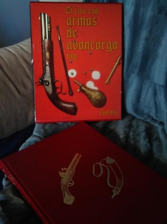 Hola compañeros. vendo tres libros, ya descatalogados:

1- Libro "EL TIRO CON ARMAS DE AVANCARGA 02