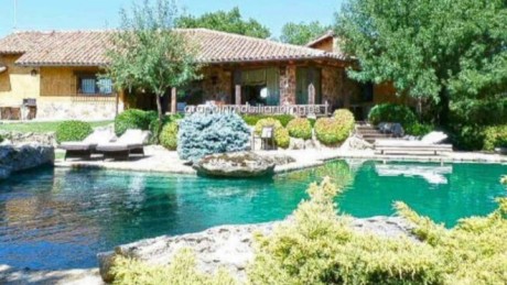 En la Sierra de Madrid, 2.000 m2 de parcela, casita de invitados, cochera, junto al Parque Nacional del 00