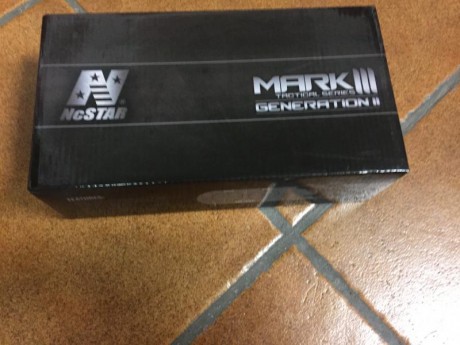 Hola
Sigo vaciando armarios y pongo a la venta los siguientes visores

-NCSTAR  MARK III  GEN 2  con retícula 02