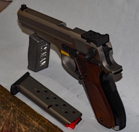 Vendo S&W 952-2 de 5"  Perfomance Center en perfecto estado de conservación y funcionamiento. 20