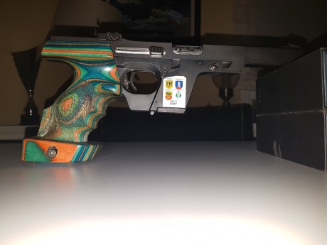 Vendo Walther GSP cal. 22lr en perfecto estado por falta de cupo.
La vendo por 550€.
Saludos. 00