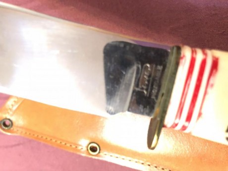 Buenas 
Ha caido en mis manos un cuchillo de la mitica marca de juguetes Paya
Nunca habia visto uno
Si 00