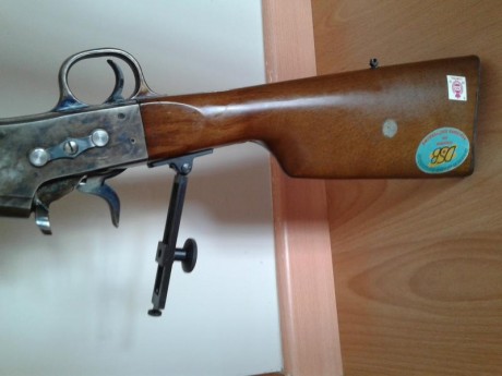 Pongo a la venta mi Rolling Block calibre 45/70 , marca AMR , guiado con licencia AE. 
Arma de excelente 01