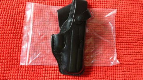 Se vende:

Repuestos pistola fn35, 9mm en 90€
Soporte para lentes correctoras nuevo 30€
Funda de cuero 00