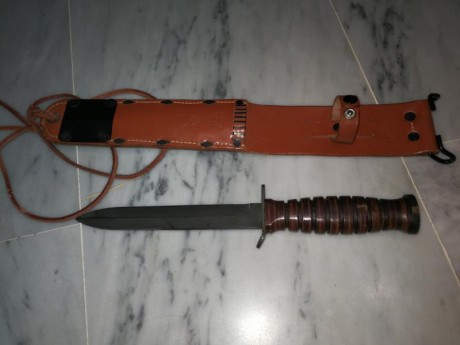 Réplica de alta calidad, funda de cuero, perfecto estado.
Comprado en Normandía. IMG_20171226_211455.jpg 02