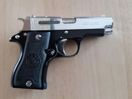 Cambio 2 pistolas por 1 de mismo valor de 9 mm pb
 Walther / glock / hk / S&W.  Lote compuesto por:

1 00