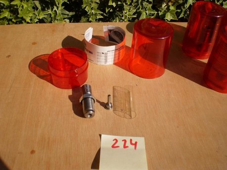 Vendo recalibradores marca lee, se ponen en cualquier prensa.
estan en collado villalba madrid.
el precio 02