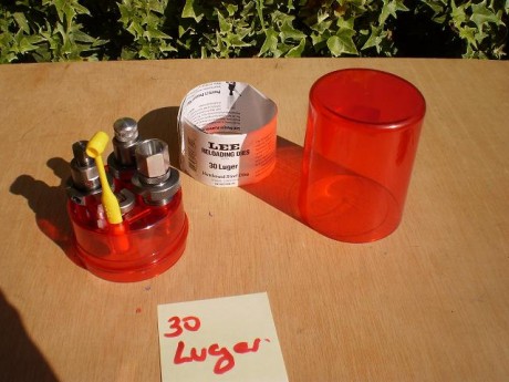 vendo matrices de recarga marca lee.
estan en collado villalba madrid.
el precio 30€ no incluye el porte.
calibres: 02