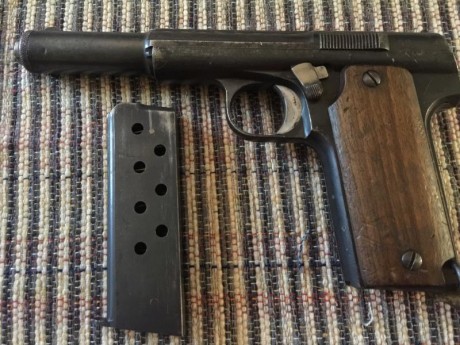 Funciona perfectamente, solo tiene un cargado.
Mod. 1919 en 9 largo.
Se puede ver en Toledo.
400€
Portes 01