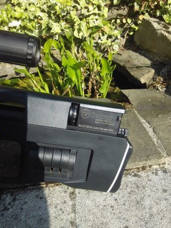Pues eso, que para seguir con el vicio de los PCP vendo esta maravilla de carabina. Esta comprada en Armería 01