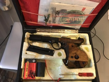 Pues eso vendo mi Unique des 69, muy muy cuidadada. Todo original. Si perecision es pasmosa. Con varios 02